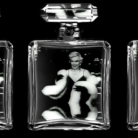 marilyn monroe chanel 5 citation|marilyn monroe no 5 bottle.